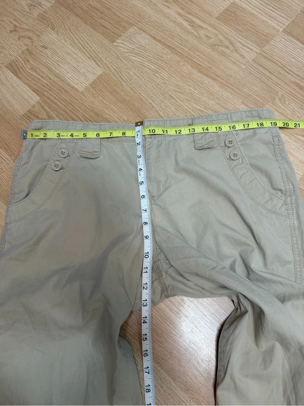 Calvin Klein Jeans Size 14 Khaki Cotton Cargo Capri Pants Roll Tab Casual